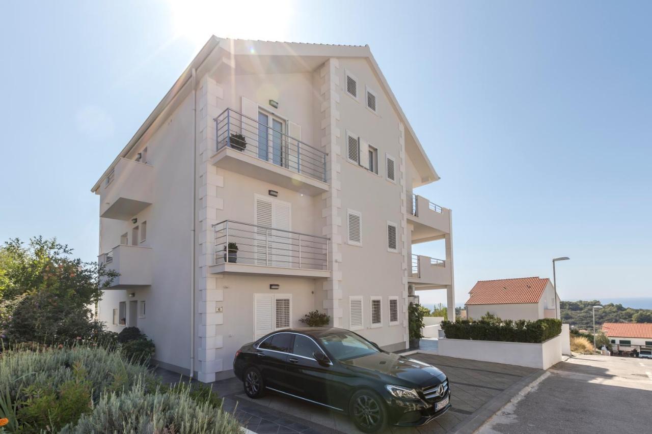 Hvar De Luxe 3*