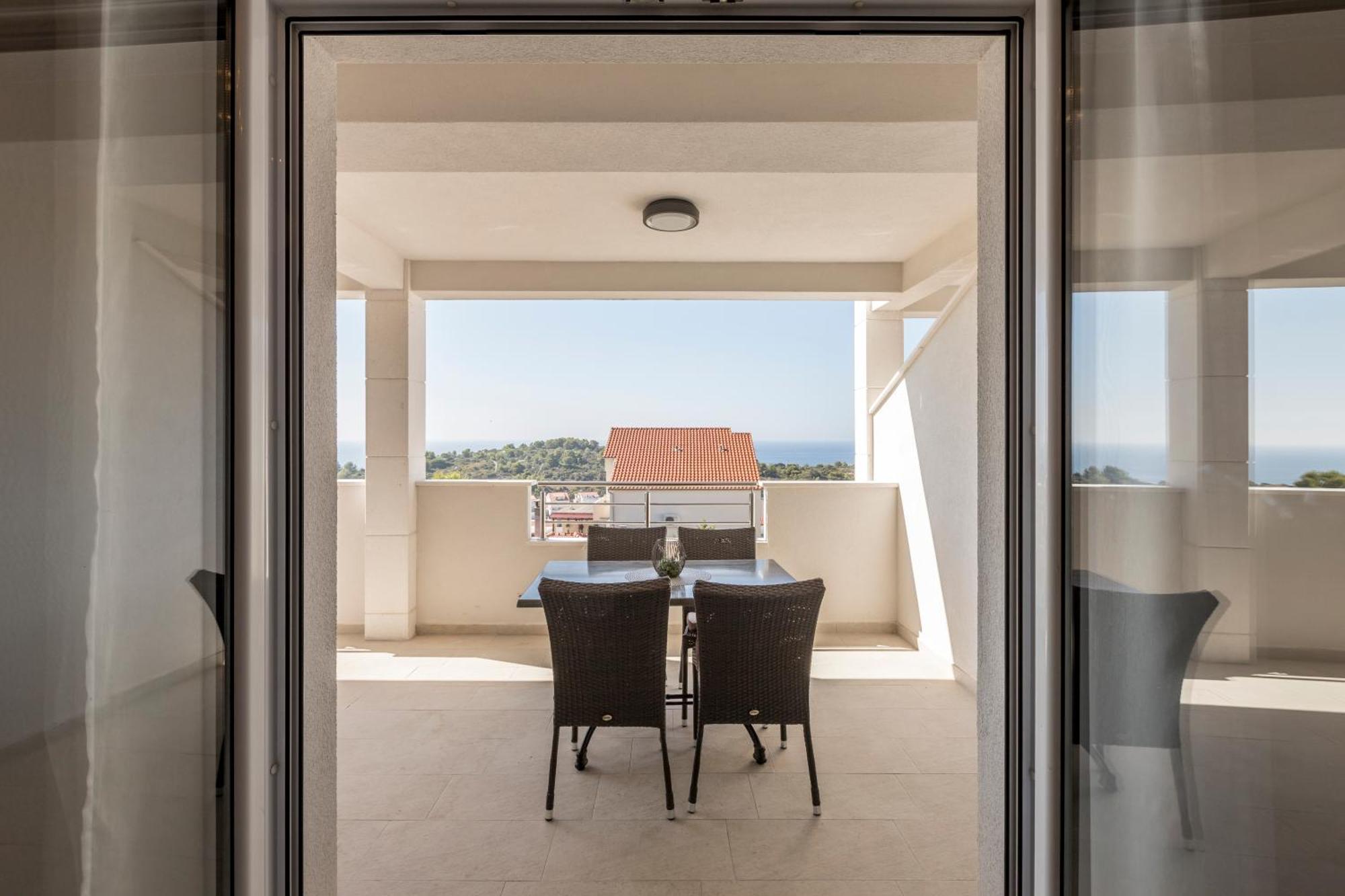 Gostinjska kuća Hvar De Luxe 3*